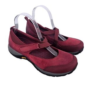 Dansko Fawna Burgundy Nubuck Mary Jane Flats Vibram Sole Womens 7.5 Shoes